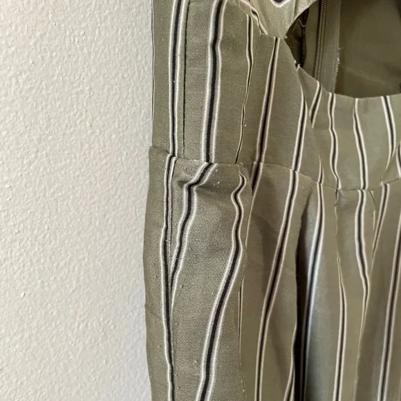 4SI3NNA Striped Green Jumpsuit with a Center Cutout - Picture 14 of 14